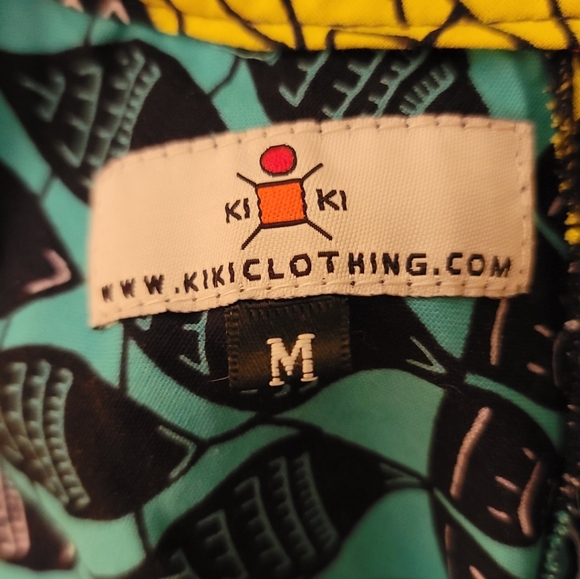 Sustainably Made Collared Sleeveless Dress - Picture 3 of 5